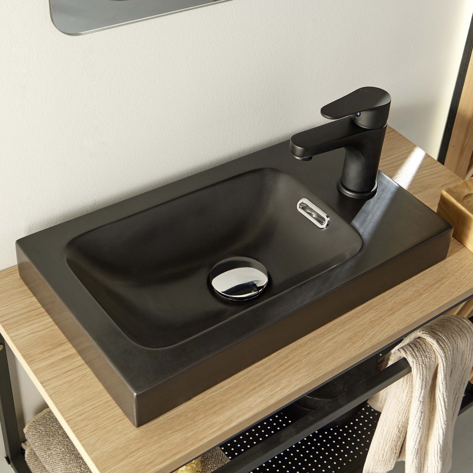 Meuble lave-mains en Bois et Métal avec vasque Noire WILL Meuble lave-mains en Bois et Métal avec vasque Noire WILL