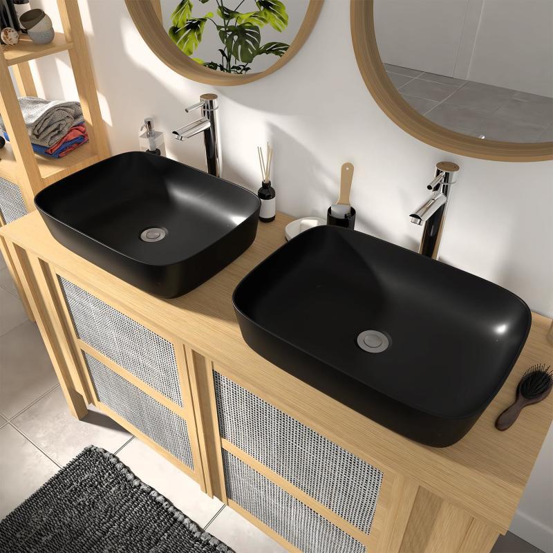 vasque noire tom