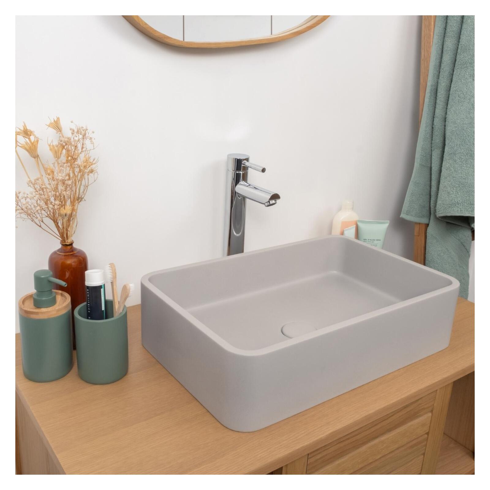 Vasque à poser rectangulaire en béton gris 50x32,5cm Vasque à poser rectangulaire en béton gris 50x32,5cm