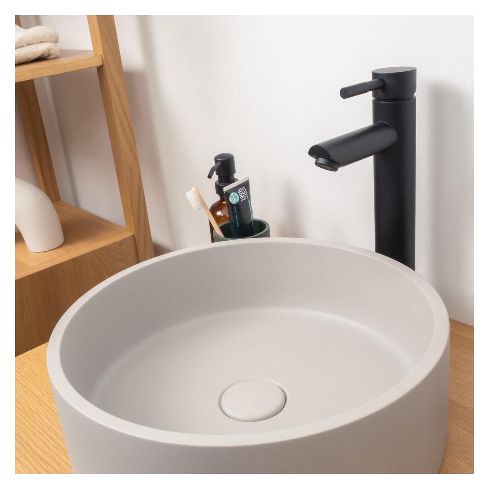 Vasque à poser ronde en béton gris 36x36cm