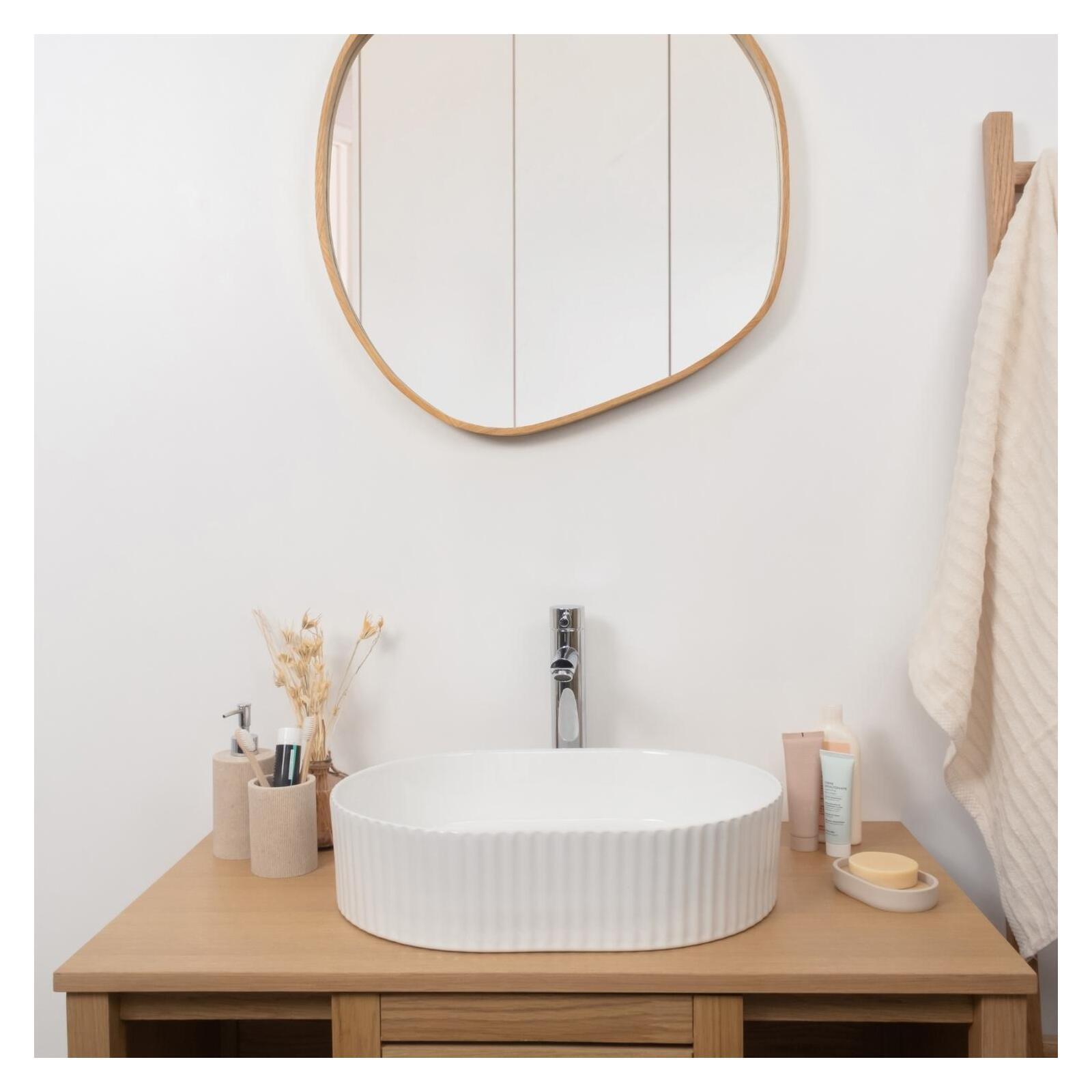 Vasque à poser ovale texturée en céramique blanc 49x36,5cm