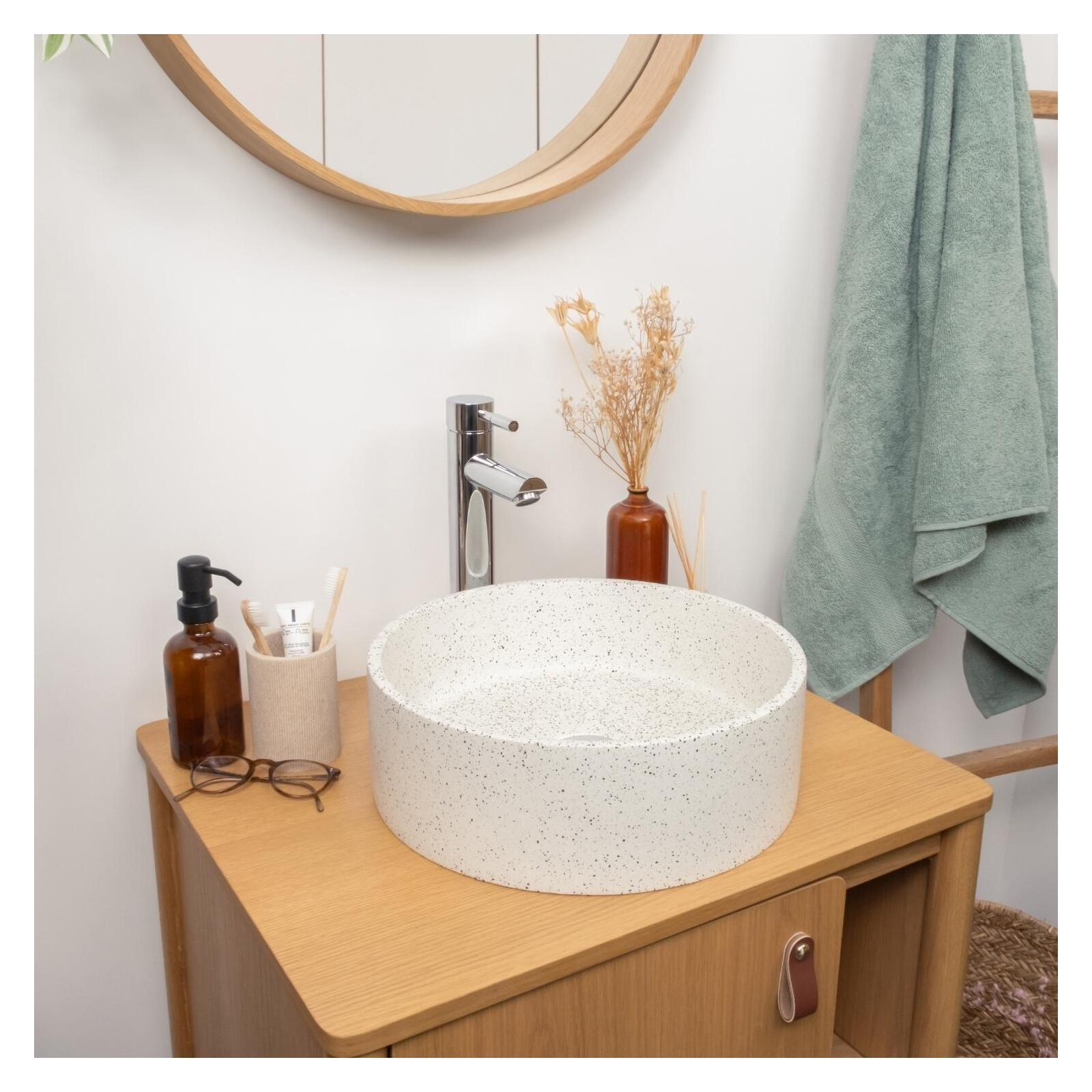 Vasque à poser ronde en terrazzo 36x36cm Vasque à poser ronde en terrazzo 36x36cm