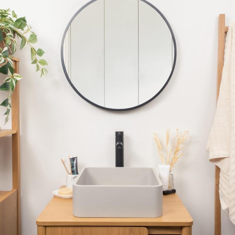 Vasque à poser carrée en béton gris 36cm