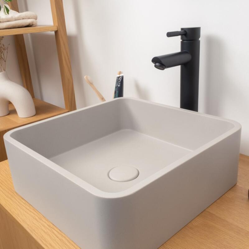 Vasque à poser carrée en béton gris 36cm