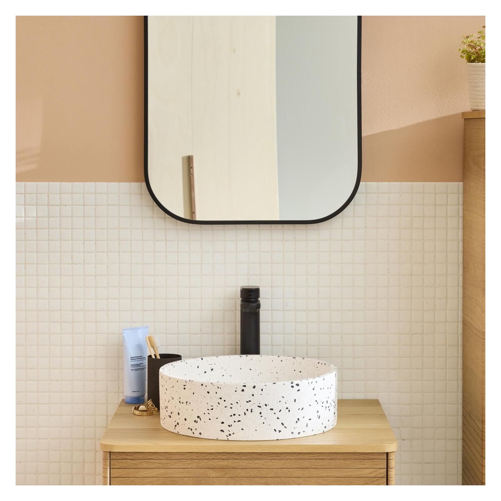 Vasque à poser ronde en terrazzo 38cm Vasque à poser ronde en terrazzo 38cm