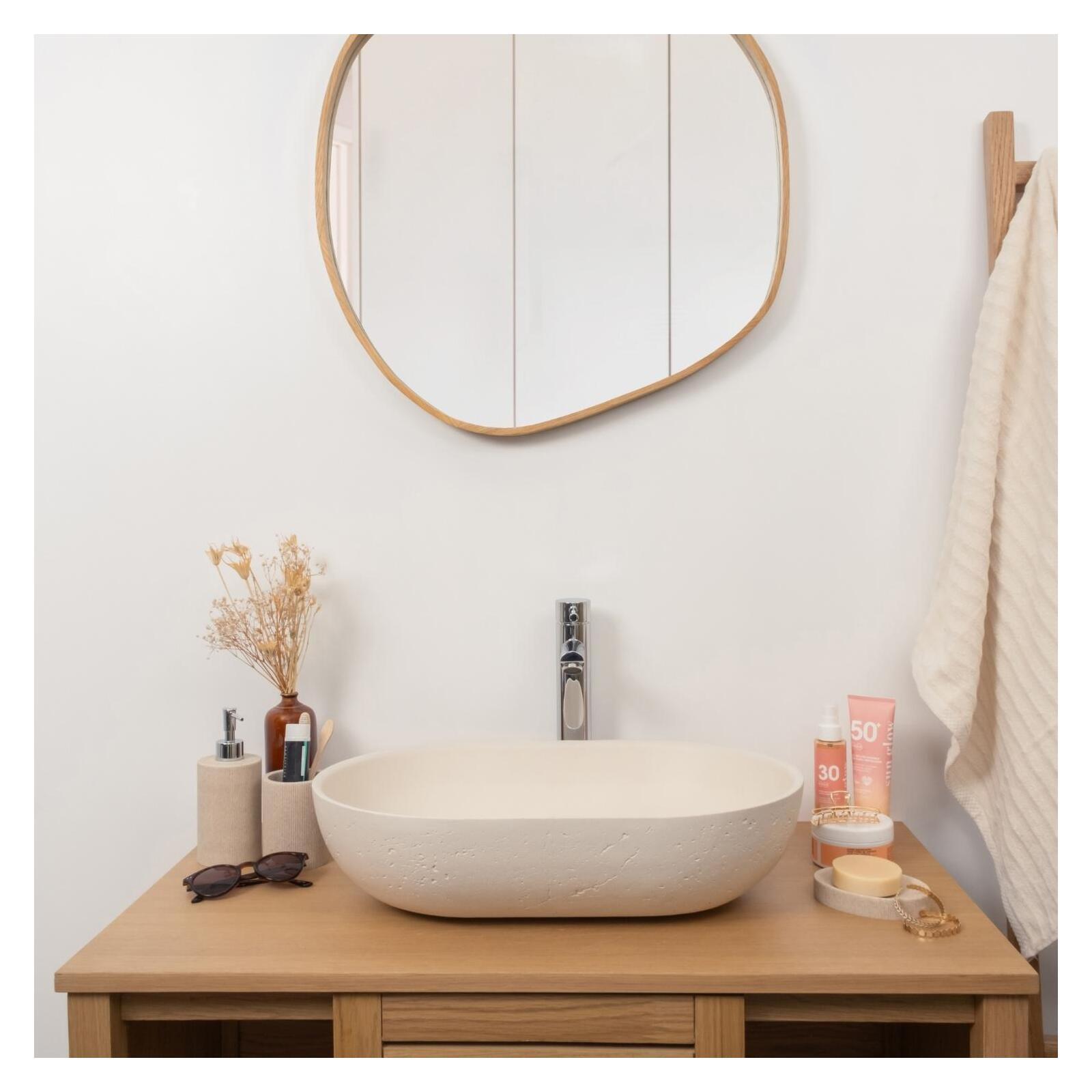 Vasque à poser ovale en béton travertin 53x35cm Vasque à poser ovale en béton travertin 53x35cm