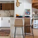 Lot de 2 tabourets d'ilot et bar 65 cm en métal et rotin synthétique