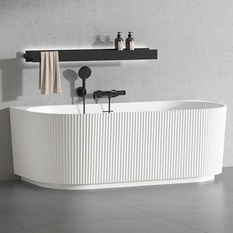Baignoire semi-îlot murale striée acrylique blanche 170cm