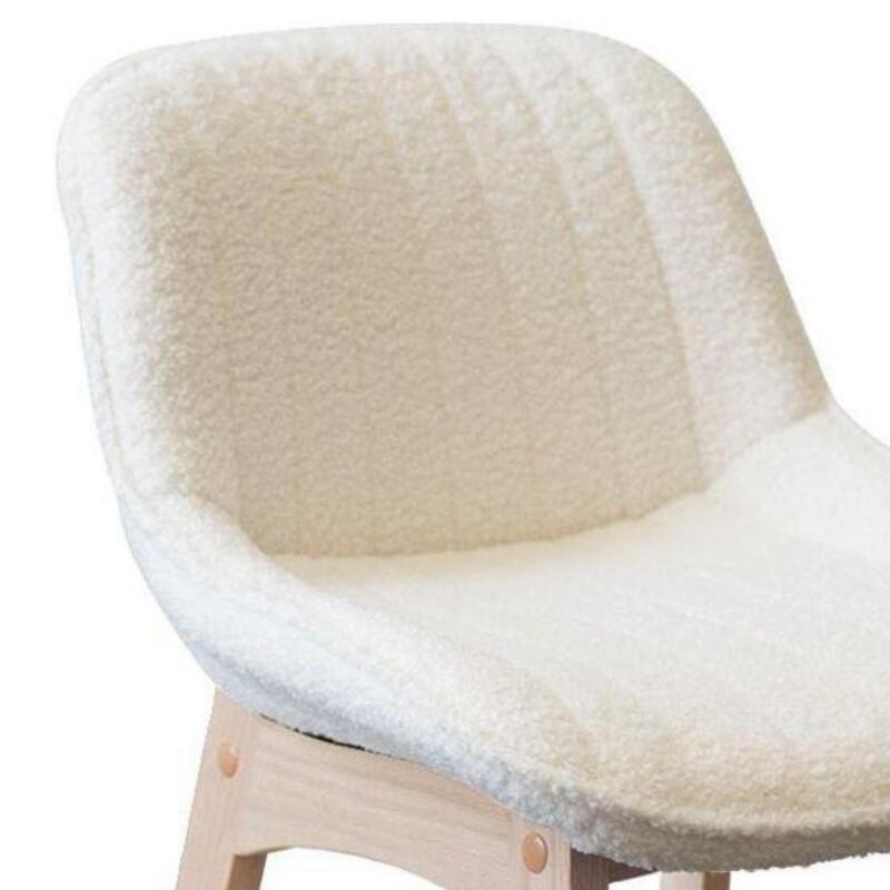 Lot de chaises d'îlot et bar en chêne et assise tissu bouclette H65cm