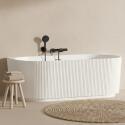 Baignoire murale blanche 170cm striée en acrylique Lucite® - Livrée complète