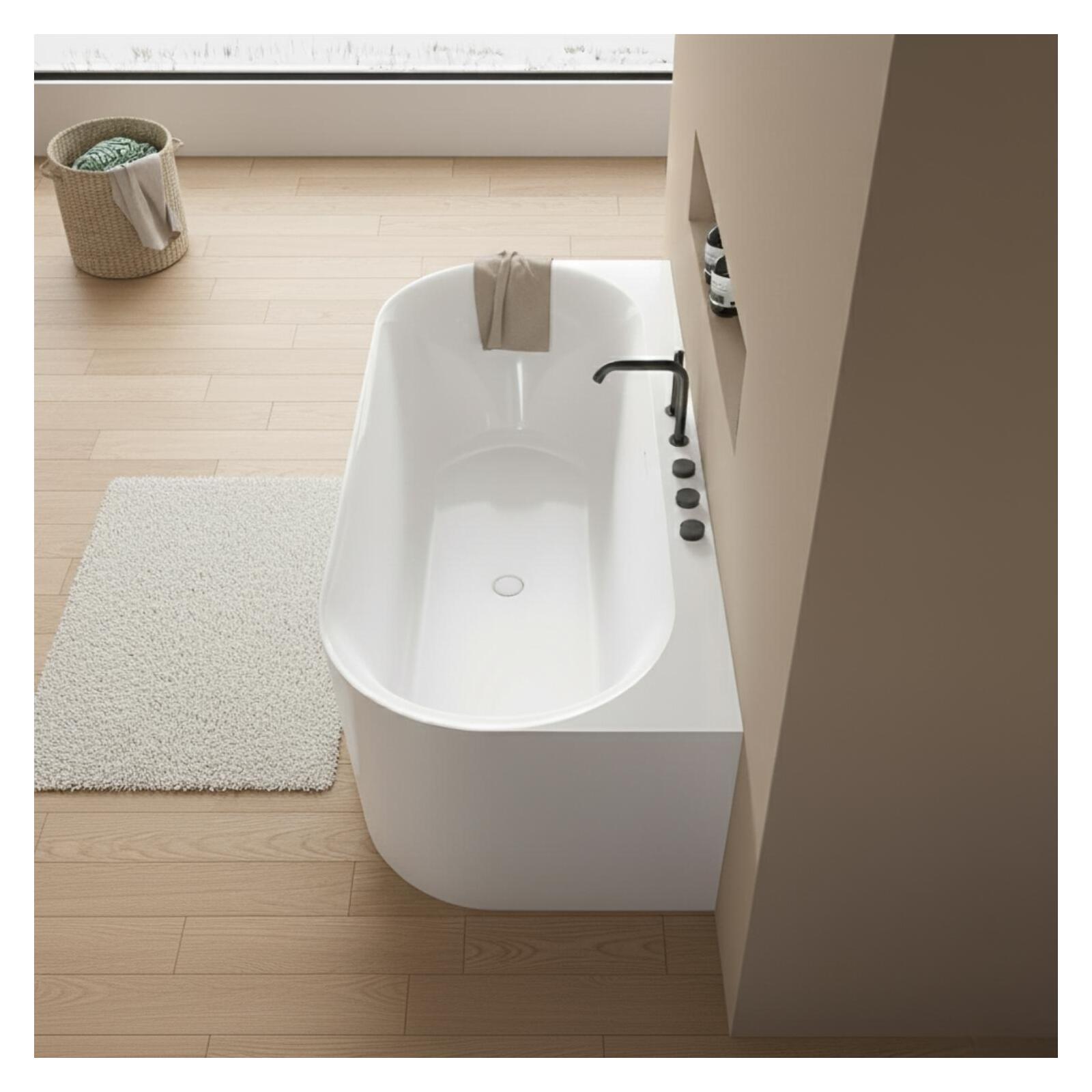 Baignoire murale blanche 170cm en acrylique Lucite® - Livrée complète