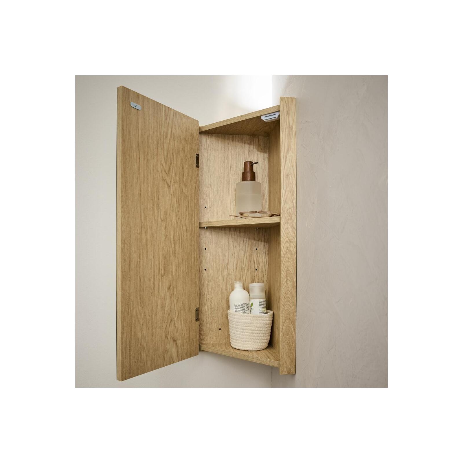 Ensemble meuble sous vasque d'angle sur pieds avec vasque en résine, robinet chromé et armoire de toilette