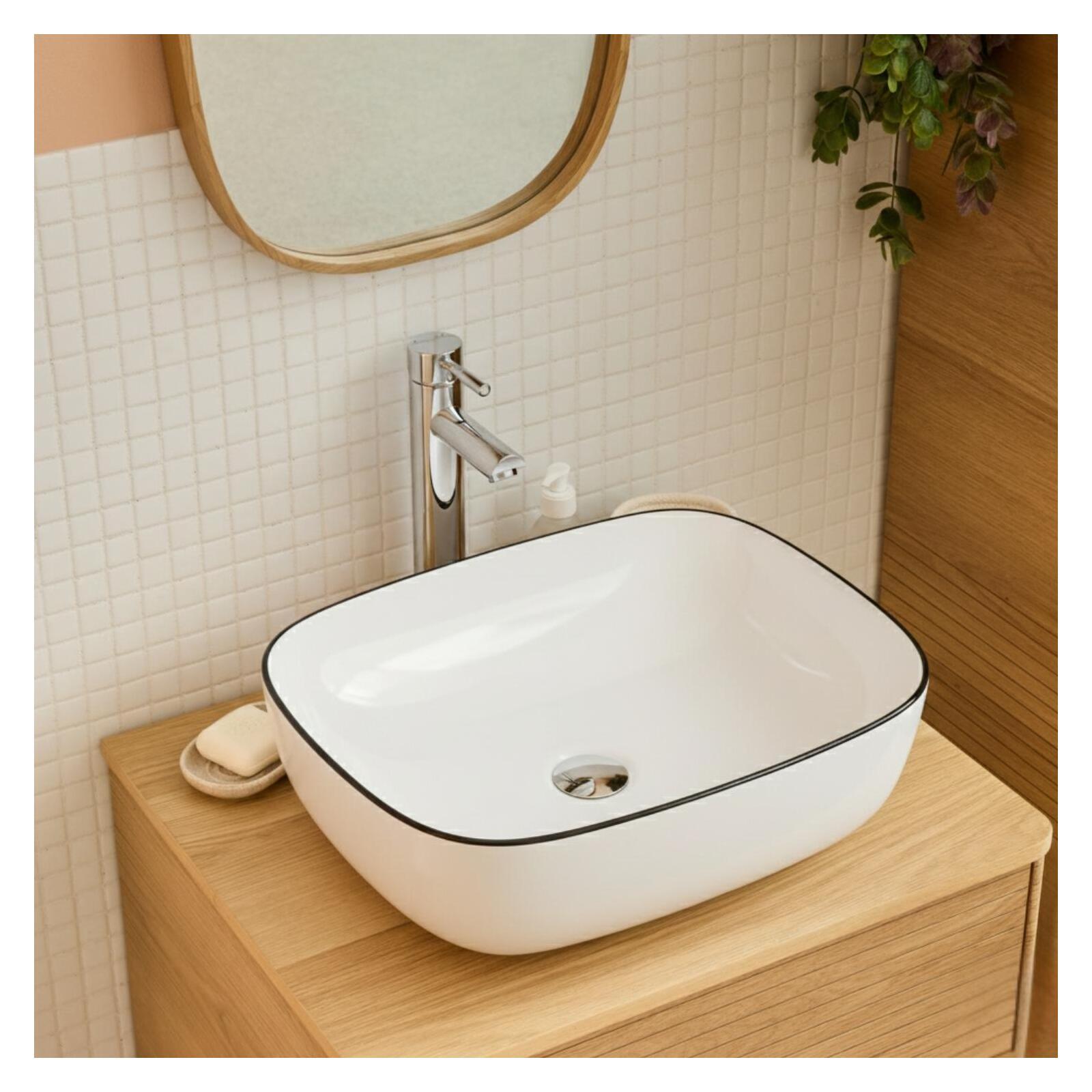 Vasque à poser rectangulaire en céramique blanche avec liseret noir 48x37cm