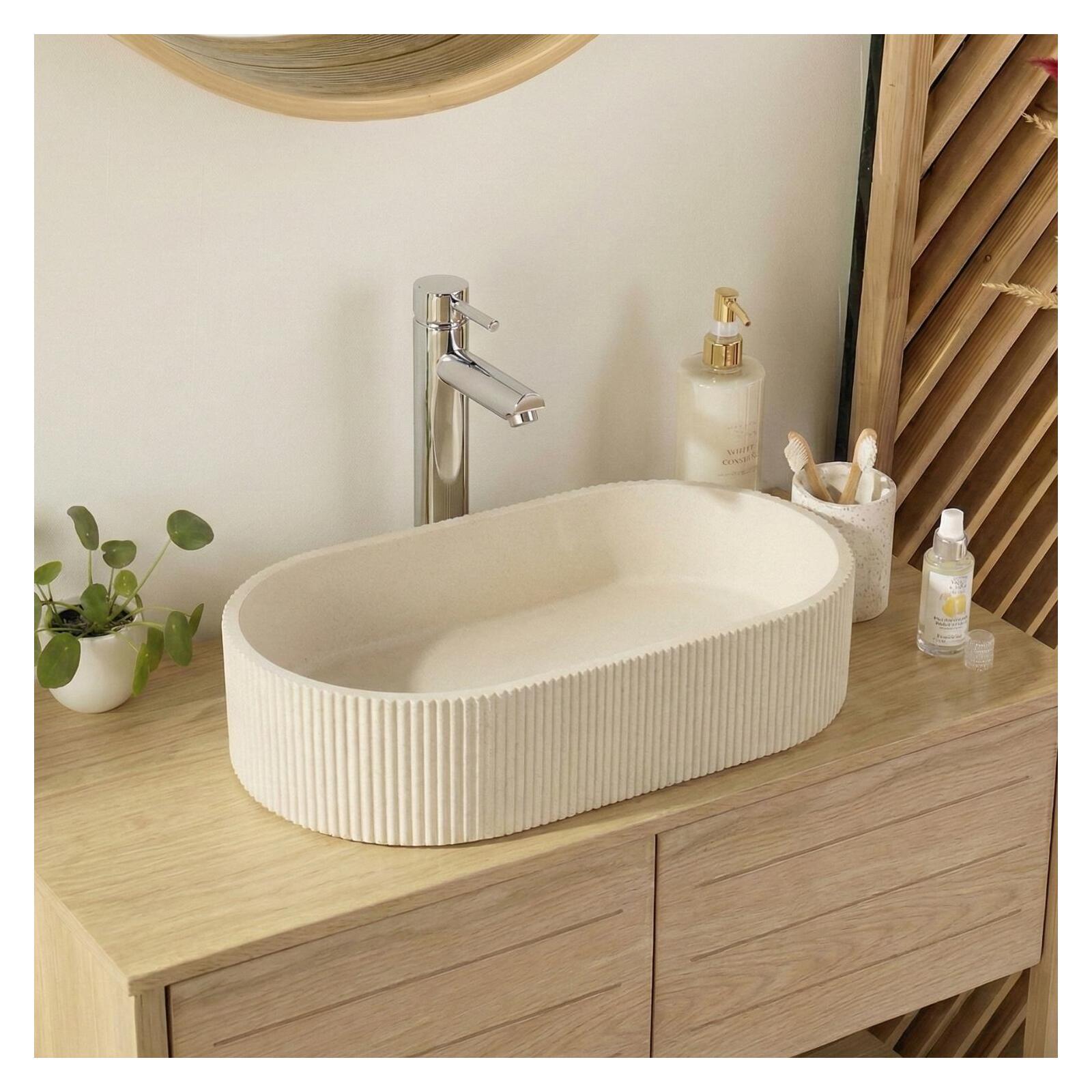 Vasque à poser ovale en béton cannelé beige 37x50cm