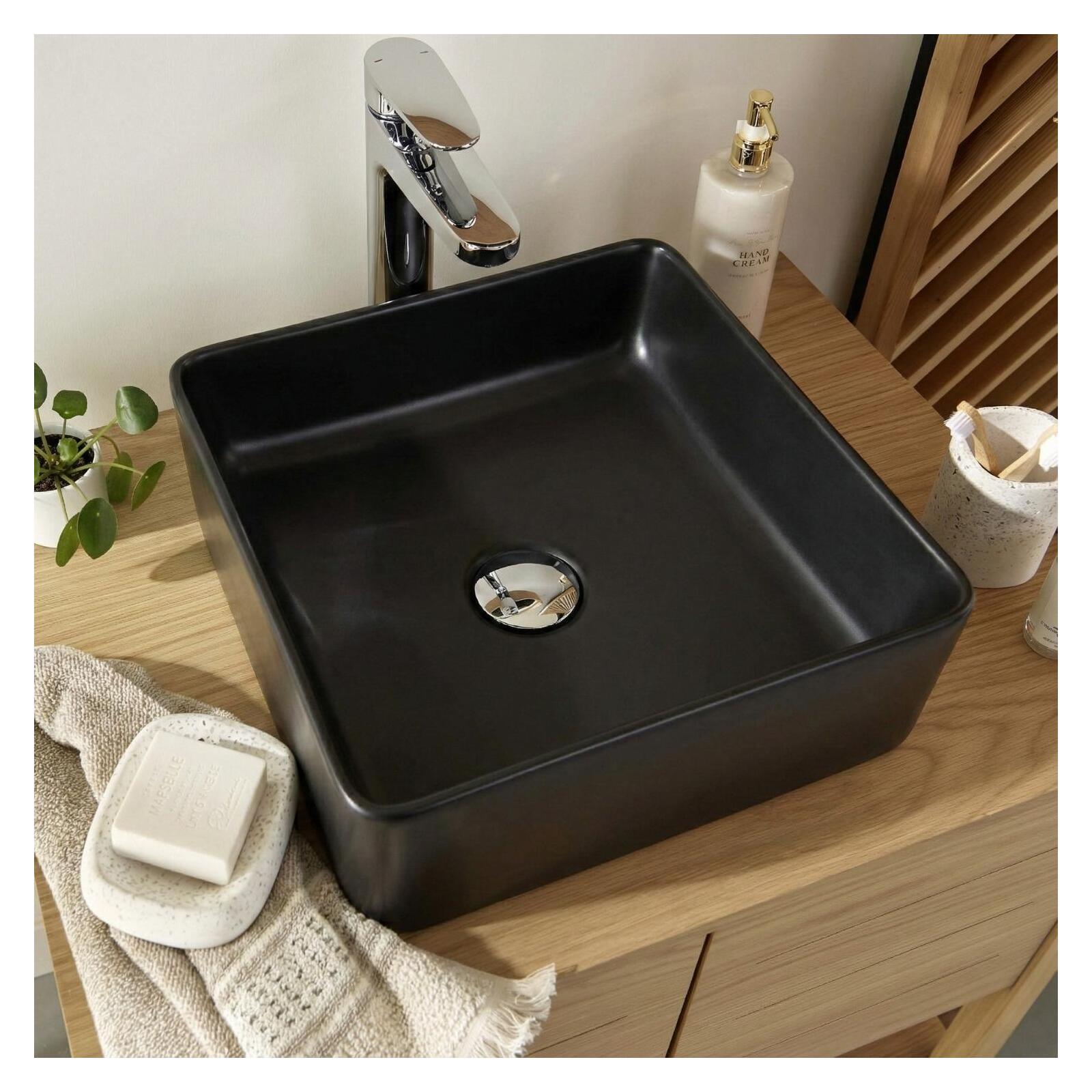 Vasque à poser carrée en céramique noire 36,5cm