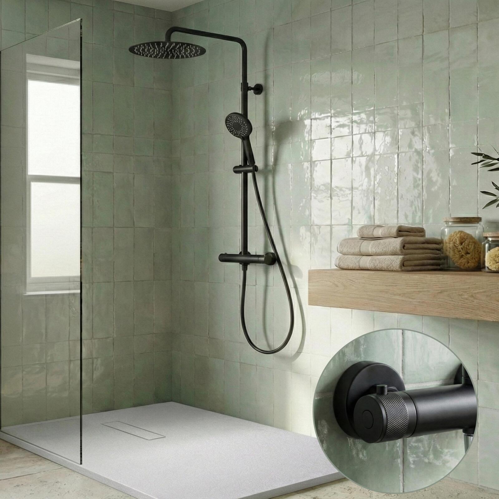 Colonne de douche thermostatique en inox avec tête ronde et poignées guillochées