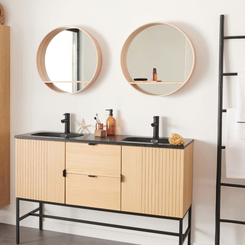 Meuble de salle de bain sur pieds en chêne avec robinets noir et miroirs