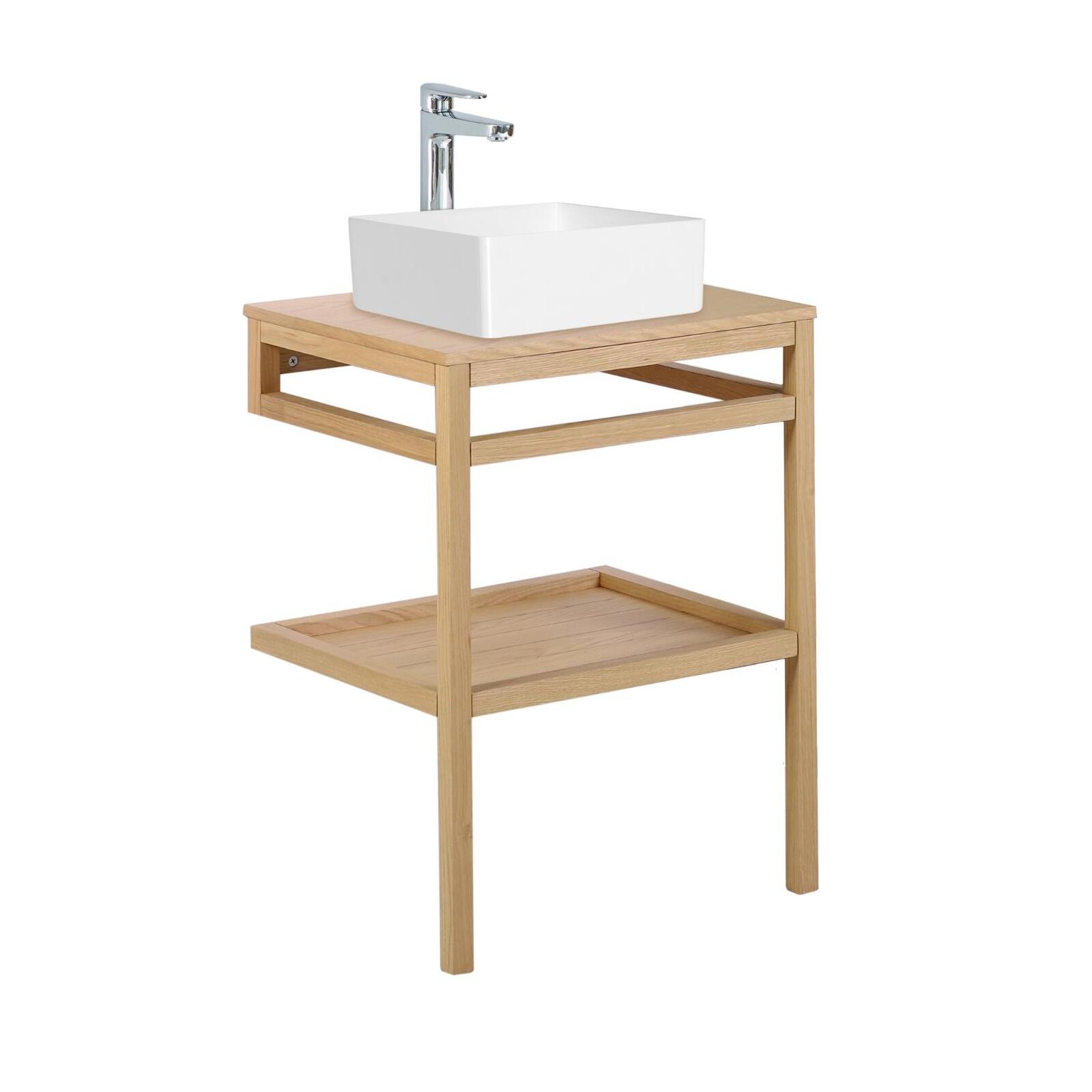 Meuble de salle de bain en chêne avec vasque carrée et robinet